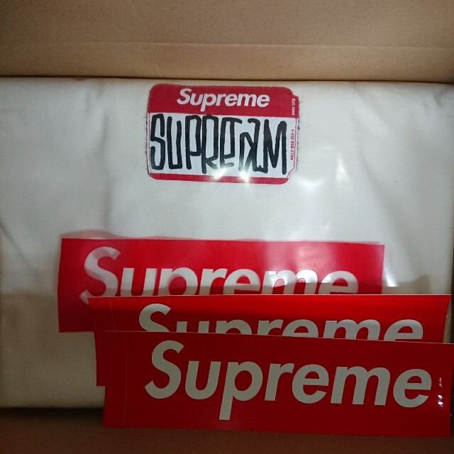 Supreme(シュプリーム)のGonz Nametag S/S Top Natural Large メンズのトップス(Tシャツ/カットソー(半袖/袖なし))の商品写真