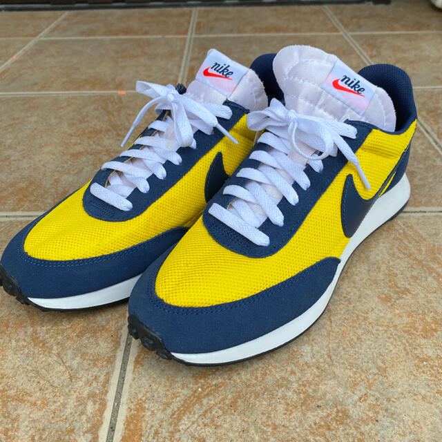 NIKE AIR TAILWIND 79