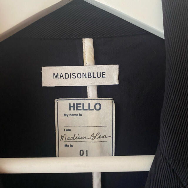 MADISONBLUE(マディソンブルー)の美品 マディソンブルー ガウン トレンチコート MADISONBLUE ネイビー レディースのジャケット/アウター(ロングコート)の商品写真