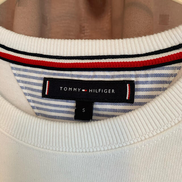 TOMMY HILFIGER(トミーヒルフィガー)のトミーヒルフィガー　トーナー レディースのトップス(トレーナー/スウェット)の商品写真