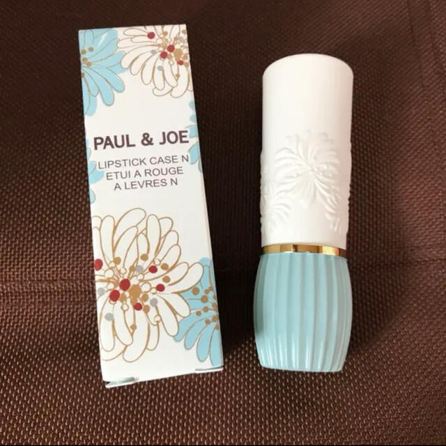 PAUL & JOE(ポールアンドジョー)の新品♡ PAUL&JOE スクレドール パールリップスティック コスメ/美容のスキンケア/基礎化粧品(リップケア/リップクリーム)の商品写真