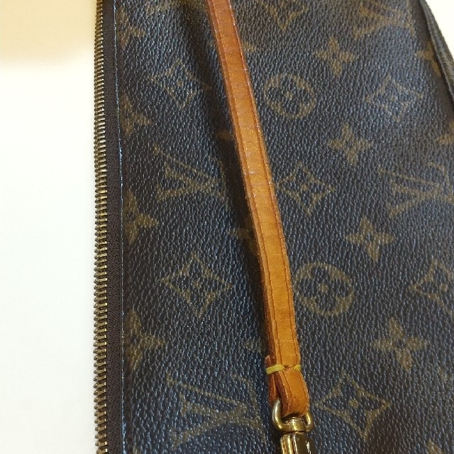 LOUIS VUITTON(ルイヴィトン)のLOUIS VUITTON ルイヴィトン アクセサリーポーチ レディースのファッション小物(ポーチ)の商品写真