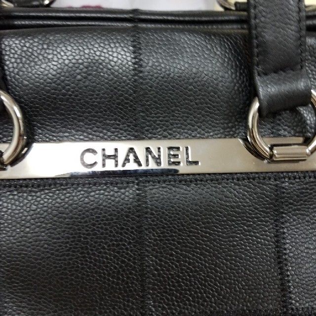 CHANEL(シャネル)のCHANELシャネル　ショルダーバッグ レディースのバッグ(ショルダーバッグ)の商品写真