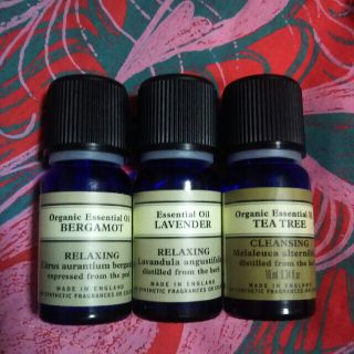 ニールズヤード(NEAL'S YARD)のNEAL'S YARD❤ニールズヤード❤エッセンシャルオイル❤ラベンダー(エッセンシャルオイル（精油）)