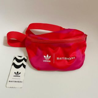 マリメッコ(marimekko)のadidas × marimekko ウエストポーチ アディダス マリメッコ(ボディバッグ/ウエストポーチ)