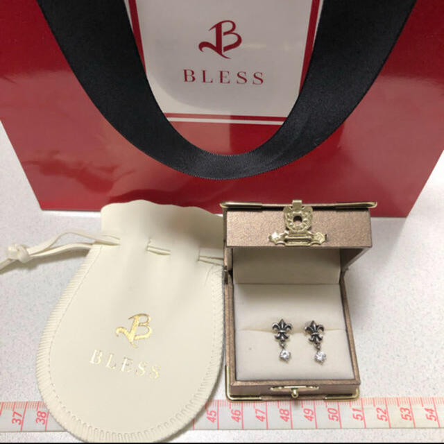 【 BLESS 】正規　新品　925 ブレス　ピアス　ユリの紋章