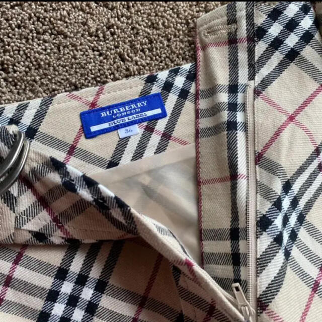 BURBERRY BLUE LABEL(バーバリーブルーレーベル)のバーバリーブルーレーベル ノバチェック 膝丈 フレア スカート ベージュ 36 レディースのスカート(ひざ丈スカート)の商品写真