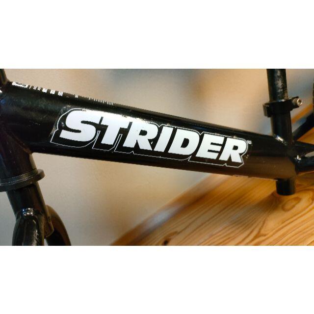 STRIDER 《ブラック》ストライダー+【おまけ】ヘルメット付き  スポーツ/アウトドアの自転車(自転車本体)の商品写真