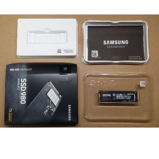 SAMSUNG(サムスン)の《値下げ》【領収書付】SAMSUNG　1TＢSSD  980 MZ-V8V1T0 スマホ/家電/カメラのPC/タブレット(PCパーツ)の商品写真