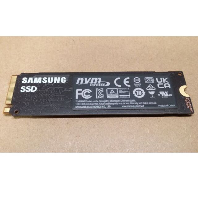 SAMSUNG(サムスン)の《値下げ》【領収書付】SAMSUNG　1TＢSSD  980 MZ-V8V1T0 スマホ/家電/カメラのPC/タブレット(PCパーツ)の商品写真