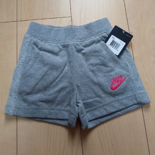 ナイキ(NIKE)のNIKE　ショートパンツ　4T(パンツ/スパッツ)