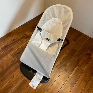 ベビービョルン(BABYBJORN)のBabyBjorn バウンサー　3段階 リクライニング グレー (その他)