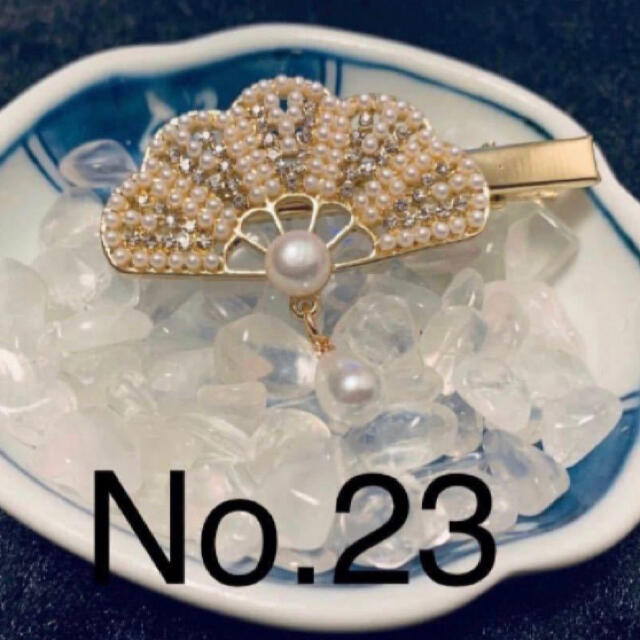 【2点セット】淡水真珠　ヘアピン&バレッタ　ヘアアクセサリー　可愛い　パール　 レディースのヘアアクセサリー(バレッタ/ヘアクリップ)の商品写真