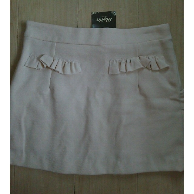 ROJITA(ロジータ)の(たたみじわあり)Rosita ロジータ 白 黒 モノトーン ボタン スカート レディースのスカート(ミニスカート)の商品写真