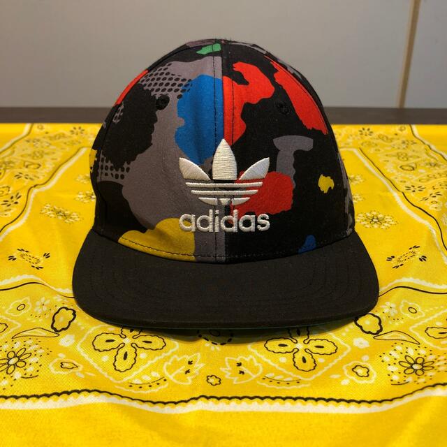 adidas(アディダス)のadidas KIDS CAP 51〜54cm♪ キッズ/ベビー/マタニティのこども用ファッション小物(帽子)の商品写真