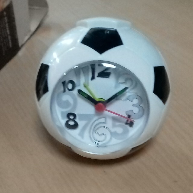 FOOTBALL MUSIC ALARM CLOCK サッカーボール型時計 インテリア/住まい/日用品のインテリア小物(置時計)の商品写真