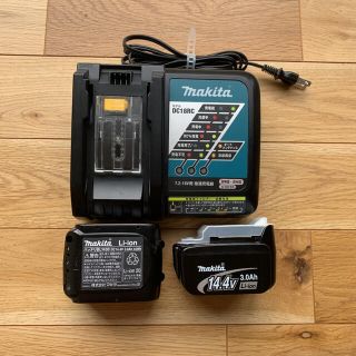 Makita - マキタ 急速充電器DC18RC 純正バッテリー14.4v BL1430の ...