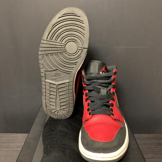 NIKE(ナイキ)のkix様専用　AIR JORDAN 1 MID   Reverse Bred メンズの靴/シューズ(スニーカー)の商品写真