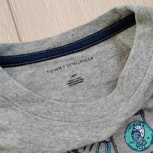 TOMMY HILFIGER(トミーヒルフィガー)の美品TOMMY HILFIGER Tシャツ キッズ/ベビー/マタニティのベビー服(~85cm)(Ｔシャツ)の商品写真