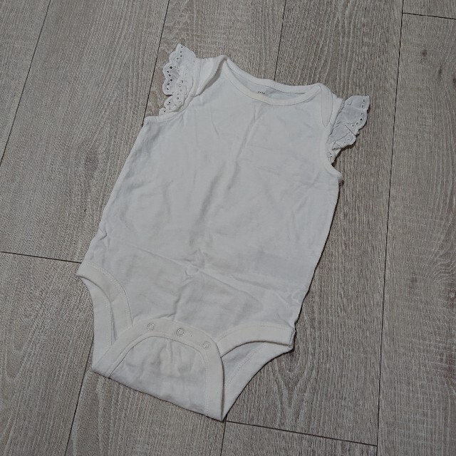 babyGAP(ベビーギャップ)のbabyGAP ロンパース サイズ80 キッズ/ベビー/マタニティのベビー服(~85cm)(ロンパース)の商品写真