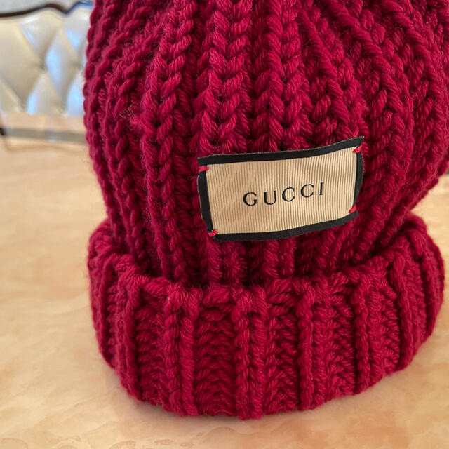 Gucci(グッチ)のGUCCI ポンポンニット帽（M） レディースの帽子(ニット帽/ビーニー)の商品写真