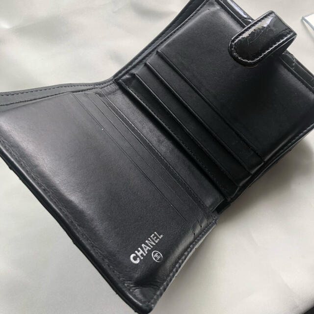 美品本物』シャネル マトラッセエナメルココマーク 二つ折り財布 | www