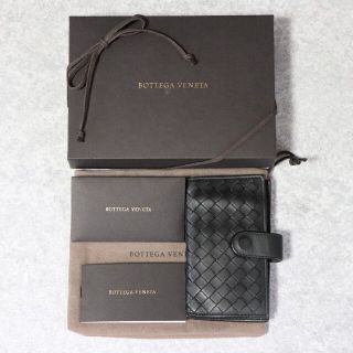 ボッテガヴェネタ(Bottega Veneta)の美品【ボッテガヴェネタ】イントレチャート　6連キーケース　ブラック　付属品完備(キーケース)