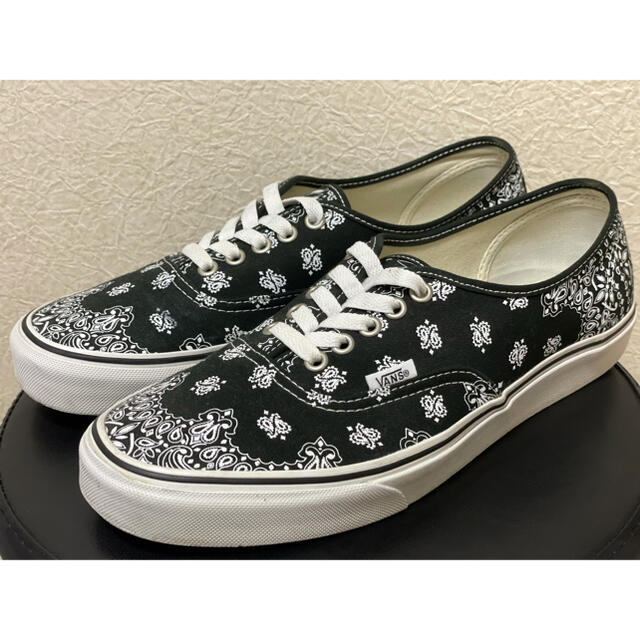 VANS(ヴァンズ)のVANS Authentic ペイズリー 27.5 メンズの靴/シューズ(スニーカー)の商品写真