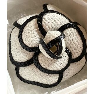 CHANEL   シャネルヴィンテージ 希少レア バイカラー カメリア