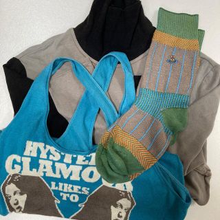 ヴィヴィアンウエストウッド(Vivienne Westwood)の古着３点 Vivienne靴下 ヒステリックタンクトップ YOハイネック長袖(カットソー(長袖/七分))