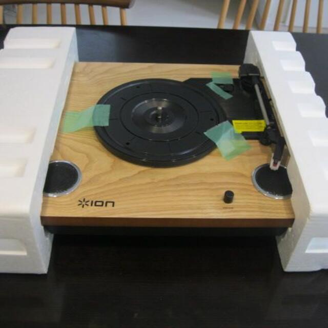 値引！レコードプレーヤー　ION  Archive LP スマホ/家電/カメラのオーディオ機器(ポータブルプレーヤー)の商品写真
