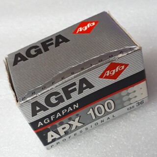 AGFA APX100 期限切れ モノクロフィルム 36枚撮り(その他)