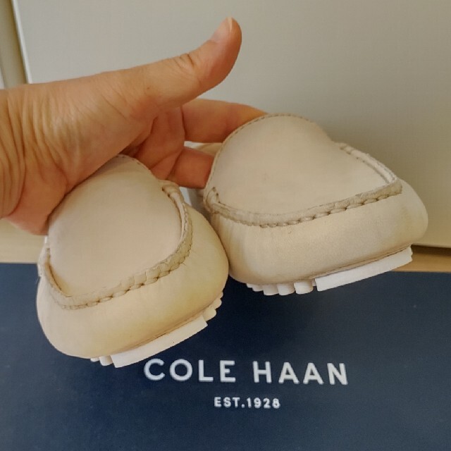 Cole Haan(コールハーン)の【新品】Cole Haan ドライビングシューズ 22.5 レディースの靴/シューズ(ローファー/革靴)の商品写真