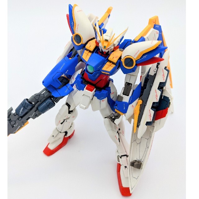 BANDAI(バンダイ)のMG/ガンプラ/ウイングガンダム/Ver.ka/完成品 エンタメ/ホビーのおもちゃ/ぬいぐるみ(模型/プラモデル)の商品写真