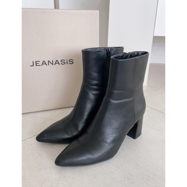 JEANASIS(ジーナシス)のJEANASIS♦︎ジーナシス♦︎チャンキーヒール　ショートブーツ黒 レディースの靴/シューズ(ブーツ)の商品写真