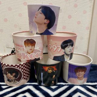 ボウダンショウネンダン(防弾少年団(BTS))のBTS ジョングク  カップホルダー　6個セット(アイドルグッズ)