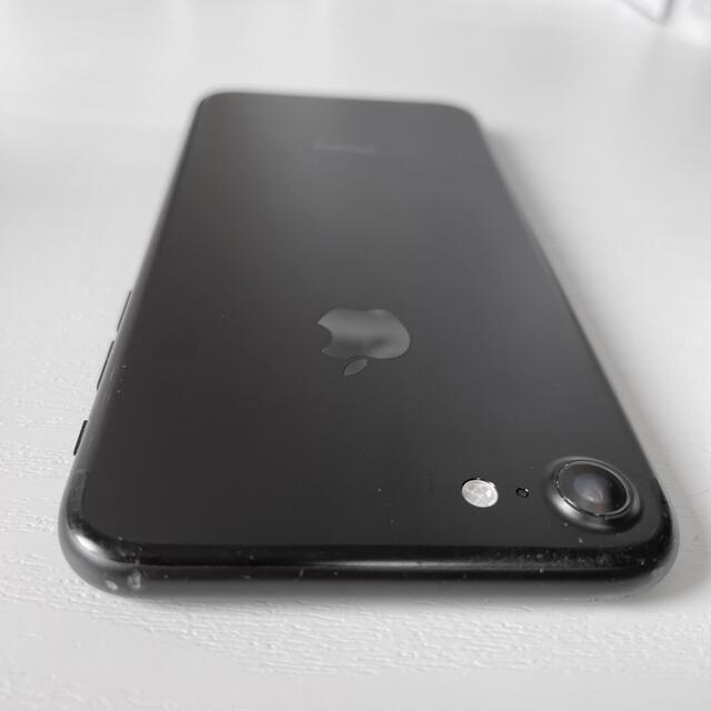 Apple(アップル)のiPhone 7 Black 256GB スマホ/家電/カメラのスマートフォン/携帯電話(スマートフォン本体)の商品写真