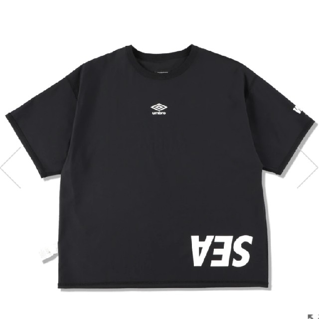 SEA(シー)のL★UMBRO X WDS REVERSIBLE T-SHIRT / BLACK メンズのトップス(Tシャツ/カットソー(半袖/袖なし))の商品写真