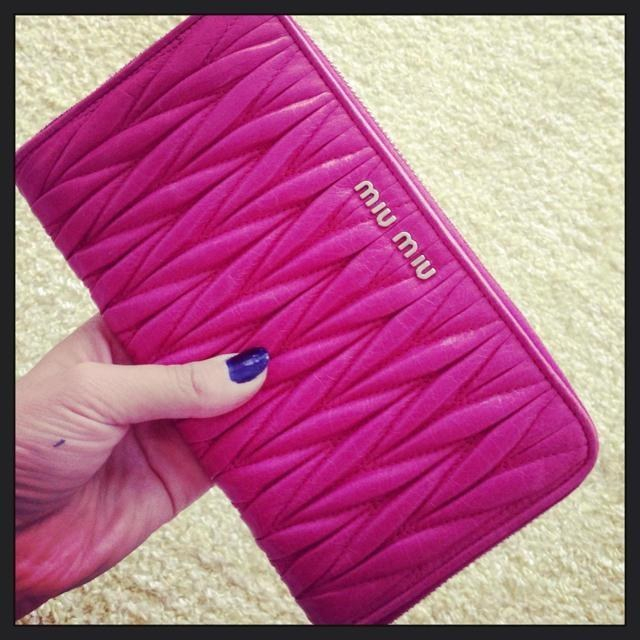 MIU MIU - miumiu 財布 年内値下げ中