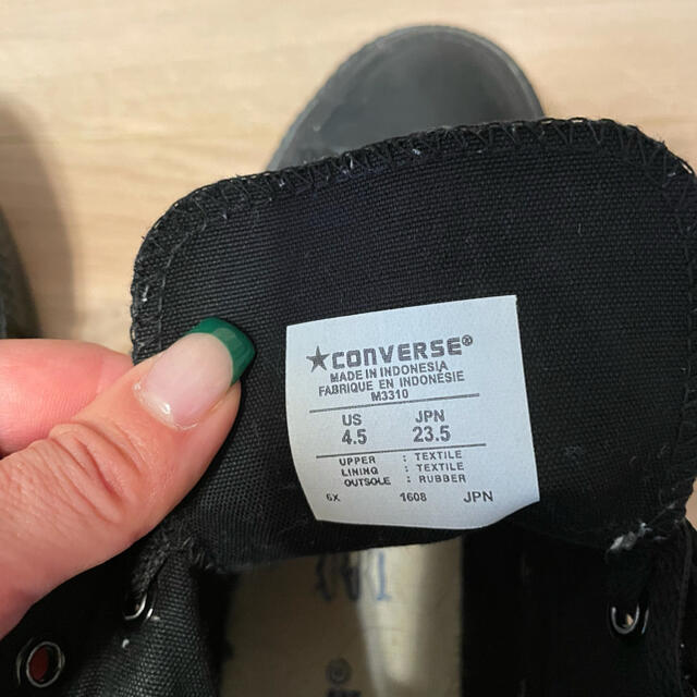 CONVERSE(コンバース)の定番　ハイカット  ブラック　23.5cm レディースの靴/シューズ(スニーカー)の商品写真