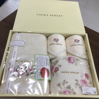 ローラアシュレイ(LAURA ASHLEY)の新品未使用ローラアシュレイLaura Ashleyフェイスタオル　ゲストタオル(タオル/バス用品)