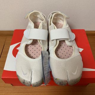 ナイキ(NIKE)のエアリフト　ベージュ(スニーカー)