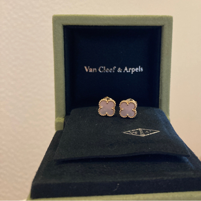 Van Cleef & Arpels(ヴァンクリーフアンドアーペル)のヴァンクリーフアンドアーベル レディースのアクセサリー(ピアス)の商品写真