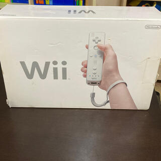 ニンテンドウ(任天堂)のNintendo Wii RVL-S-WA  本体(家庭用ゲーム機本体)