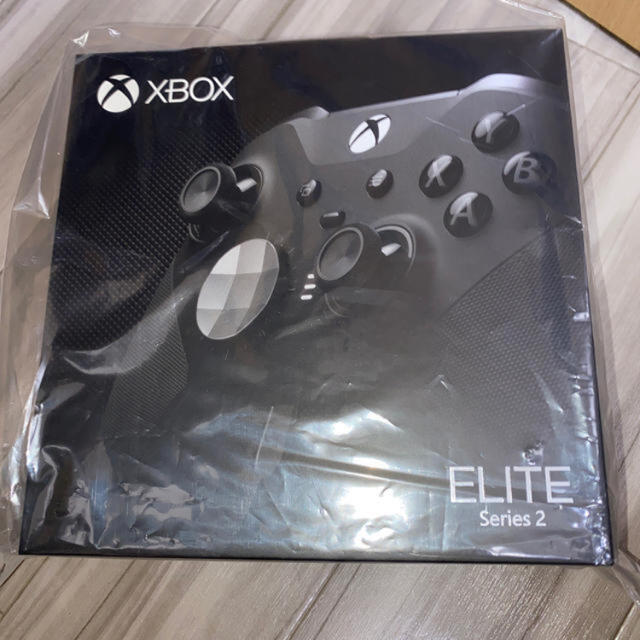 Xbox Elite ワイヤレス コントローラー シリーズ 2 エンタメ/ホビーのゲームソフト/ゲーム機本体(家庭用ゲーム機本体)の商品写真