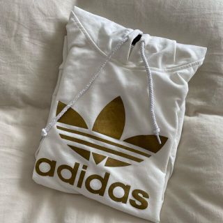 アディダス(adidas)のアディダス　パーカー　メンズ(パーカー)