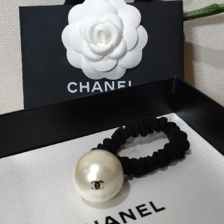 シャネル(CHANEL)のCHANELの♥可愛いパールシュシュ(ヘアゴム/シュシュ)