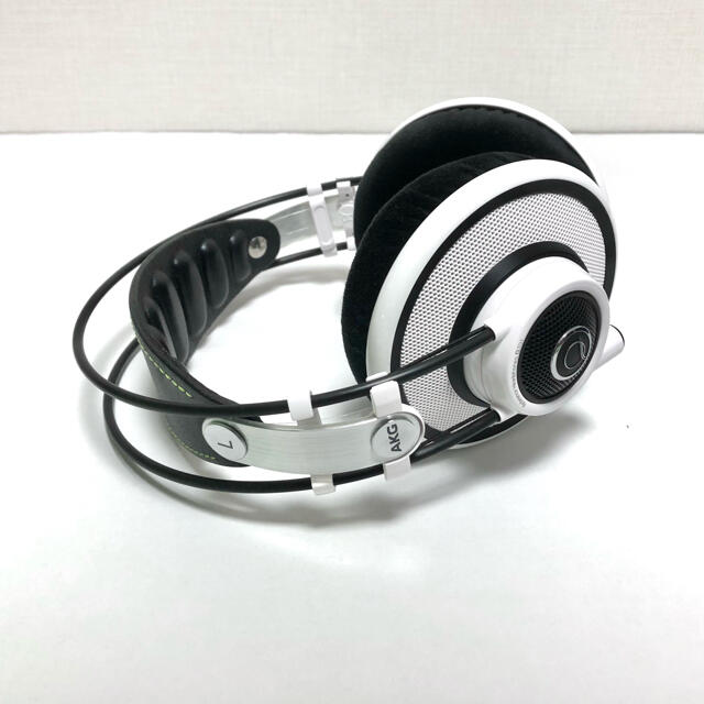 AKG Q701 開放型 ヘッドホン スマホ/家電/カメラのオーディオ機器(ヘッドフォン/イヤフォン)の商品写真