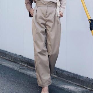 アメリヴィンテージ(Ameri VINTAGE)の【ameri vintage】OVAL CHINO LIKE PANTS(チノパン)