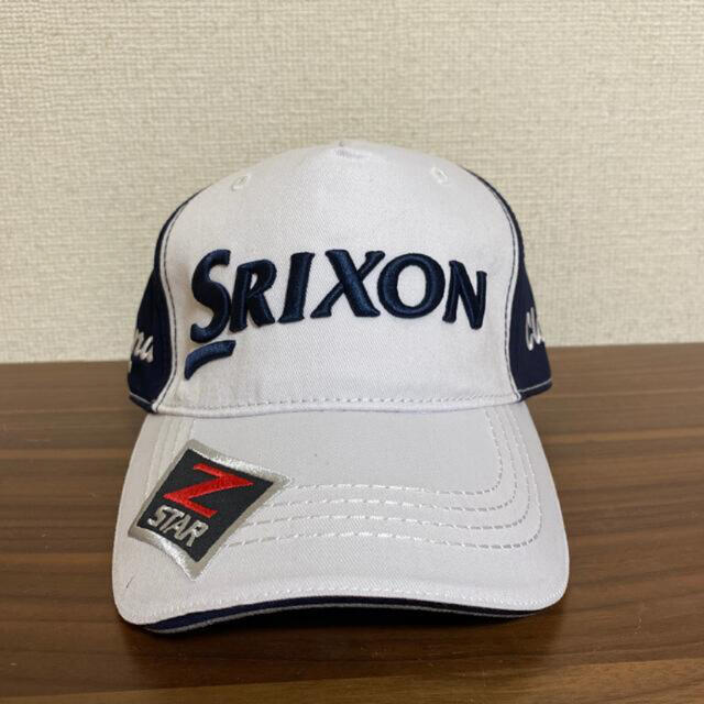 Srixon(スリクソン)の値下げしました！srixon キャップ　ツアーモデル　ゴルフ　新品タグ付き スポーツ/アウトドアのゴルフ(ウエア)の商品写真